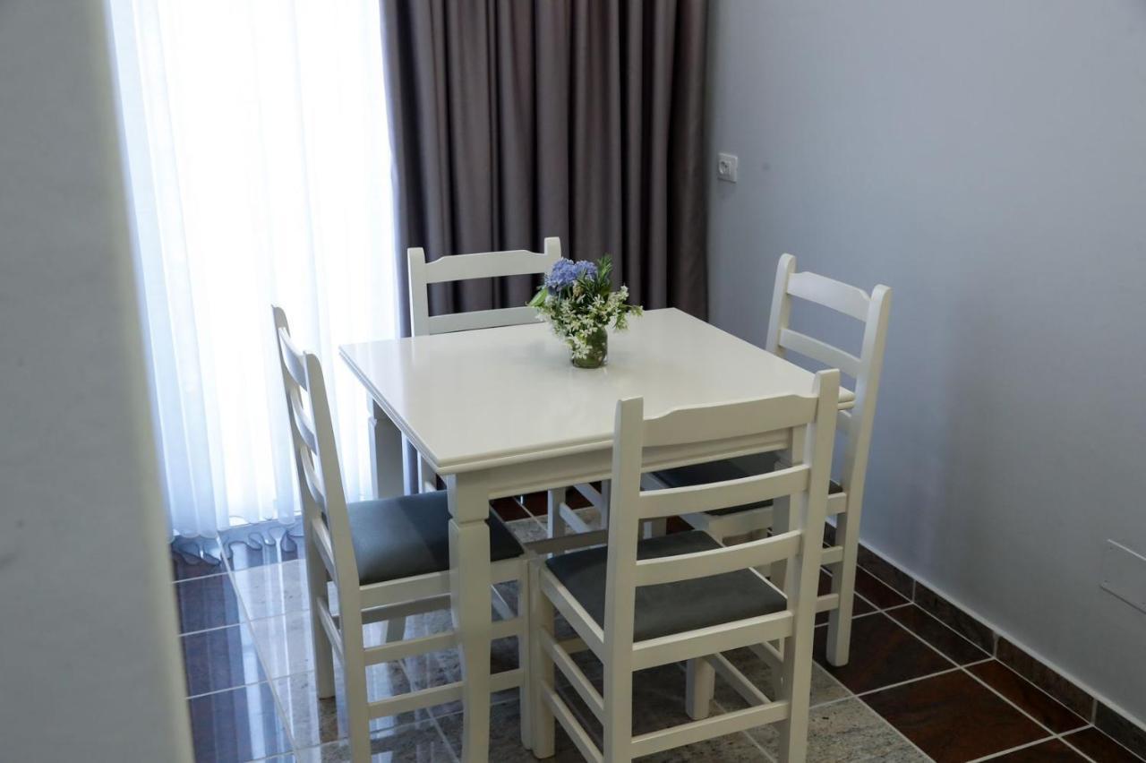 Fishta Apartments Q5 33 เวลิโปเยอ ภายนอก รูปภาพ